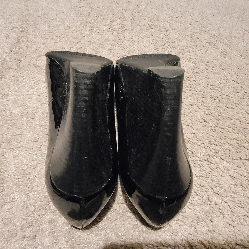 Tory Burch Jade Black Patent Peep Toe Wedges Heels Size 7.5 - Picture 10 of 12